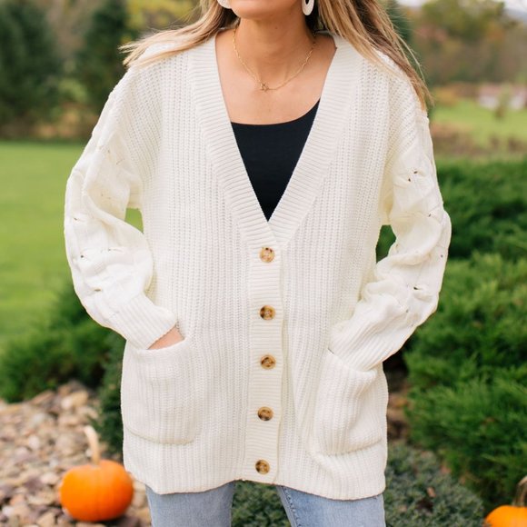 Sugarlips Sweaters - 🆕 SUGARLAND CABLE KNIT SLEEVE CARDIGAN